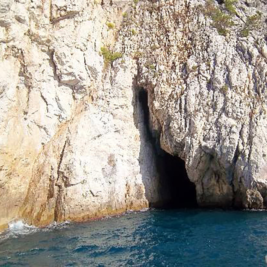 grotta azzurra portovenere