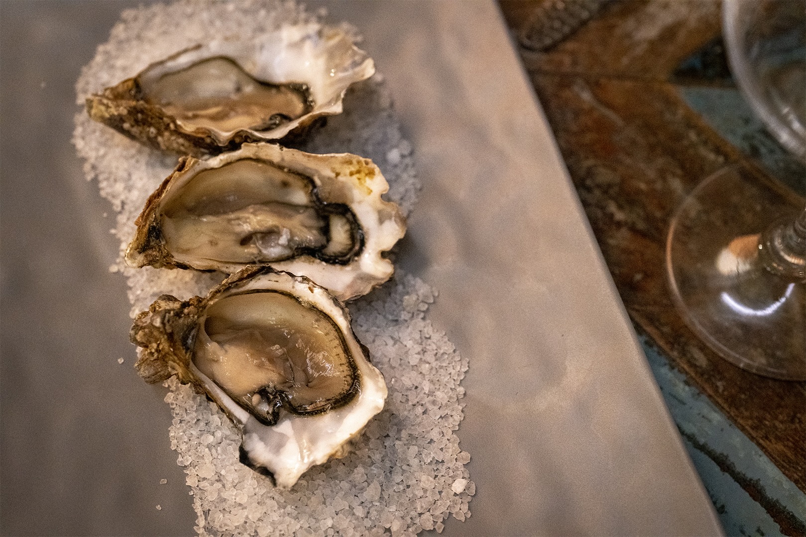 la spezia ostriche crude come si mangiano
